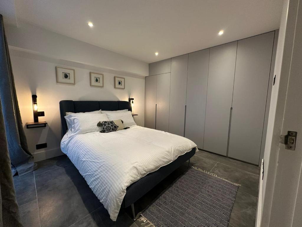 לונדון Two Bedroom House In Kilburn מראה חיצוני תמונה